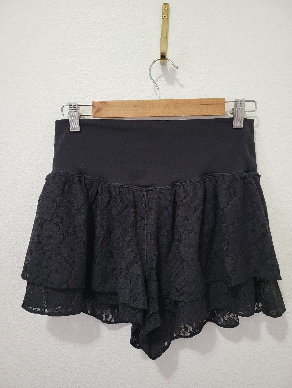 Offline Real Me Lace Flowy Short Size Large